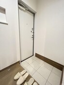 玄関 ｋａｇ．Ｒ九産大前