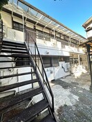 シュガーハイム日明の外観