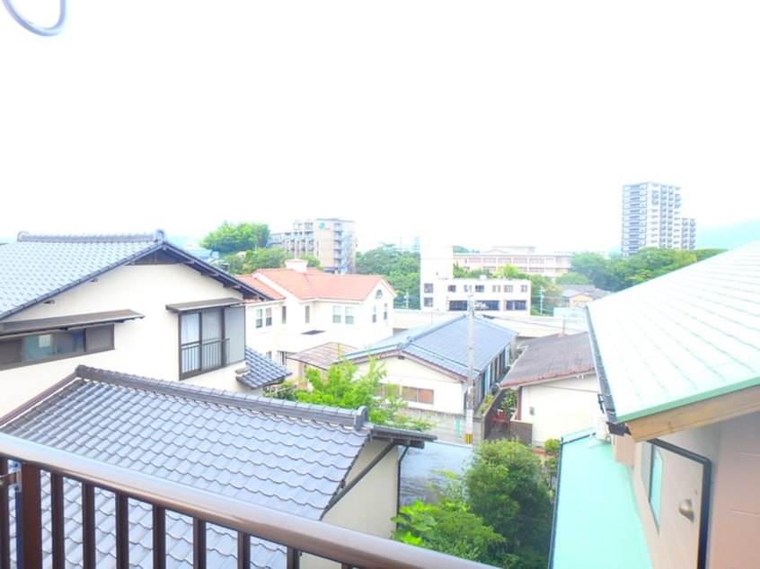 室内からの展望 ＣＨＥＲＲＹ