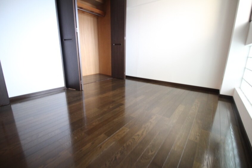 居室 ジョイフル寺塚