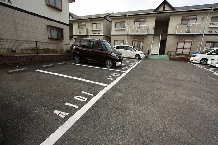 駐車場 ドミール鳥井B