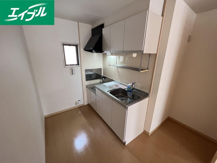 キッチン ドミール鳥井B