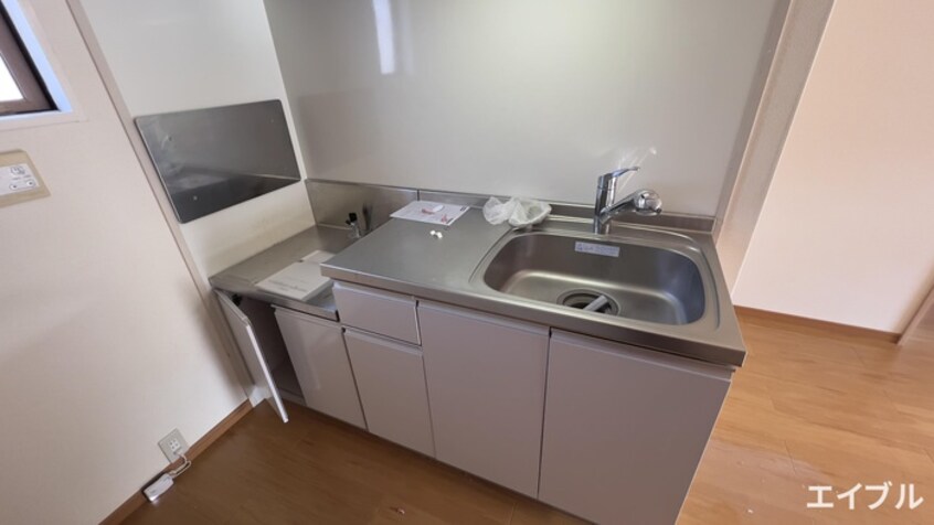 キッチン ドミール鳥井B