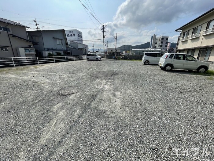 駐車場 エムロード京町D棟