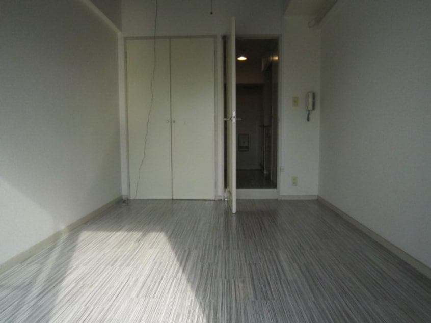 居室 ルエ・メゾンロワ－ル六本松