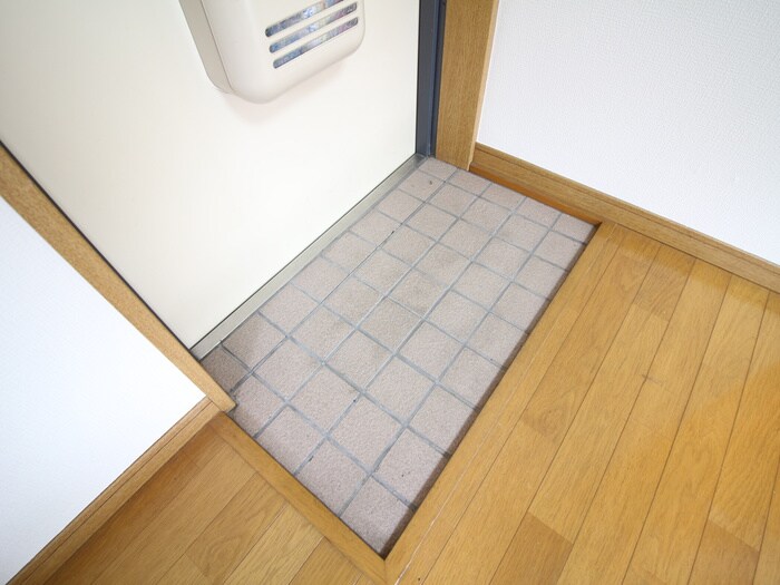 玄関 ル・ベ－ル城西