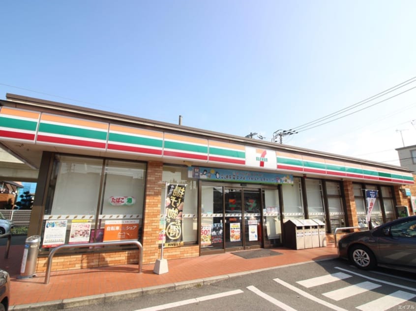 セブンイレブン箱崎7丁目店(コンビニ)まで550m LEXUS　GARDEN箱崎TOWERS　WEST