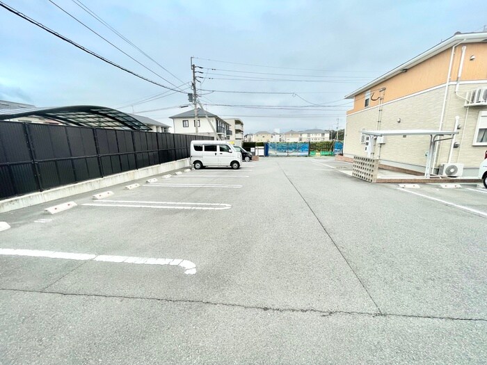 駐車場 プリムローズ本城Ａ棟
