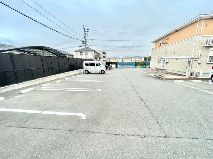 駐車場 プリムローズ本城Ａ棟