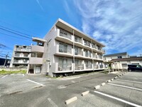 ロイヤルハイツ穴生