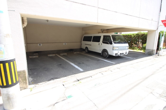 駐車場 徳永ハイツ