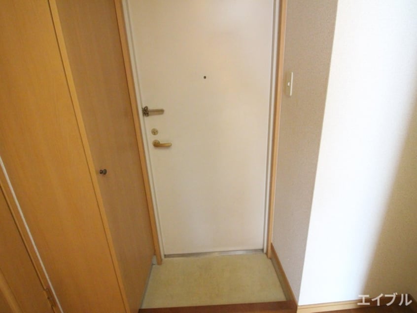 玄関 日興ビル　3