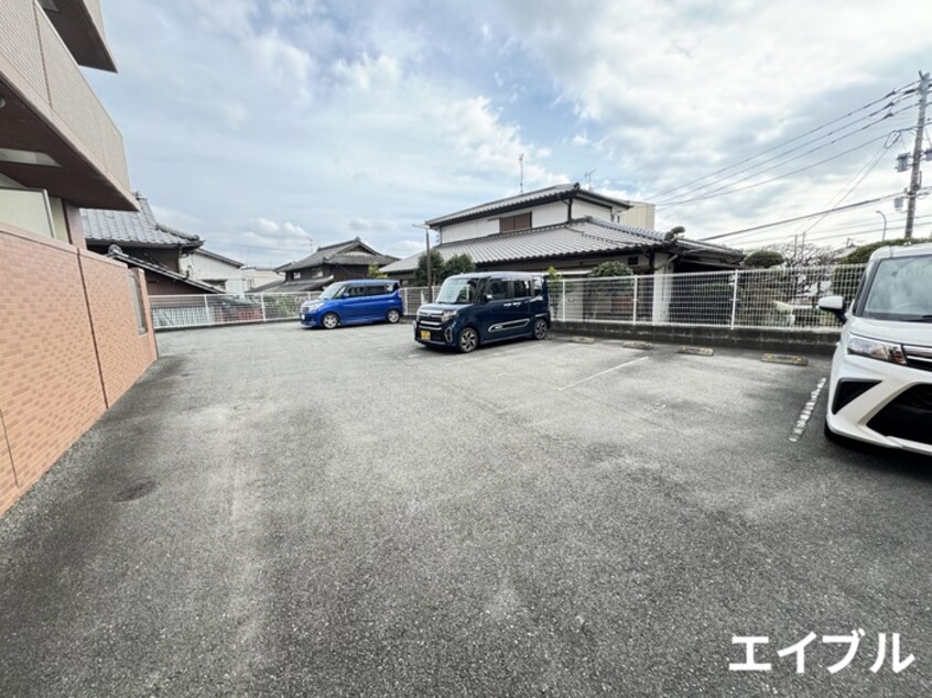 駐車場 モントーレヒルズ東櫛原