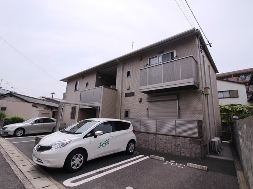 外観写真 ビッグフィールド高坊