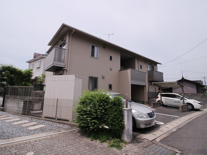 外観写真 ビッグフィールド高坊