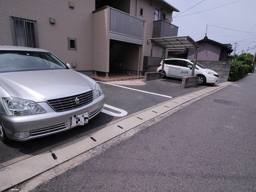 駐車場 ビッグフィールド高坊