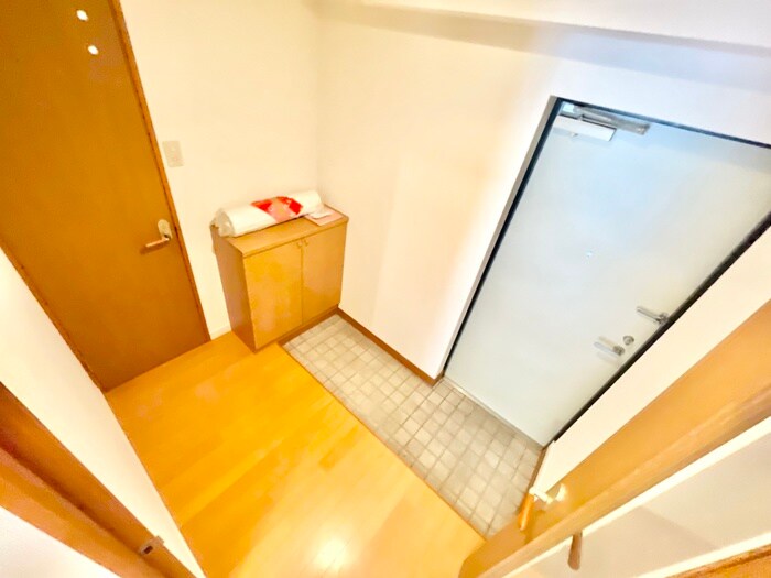 玄関 アベニュ－清納