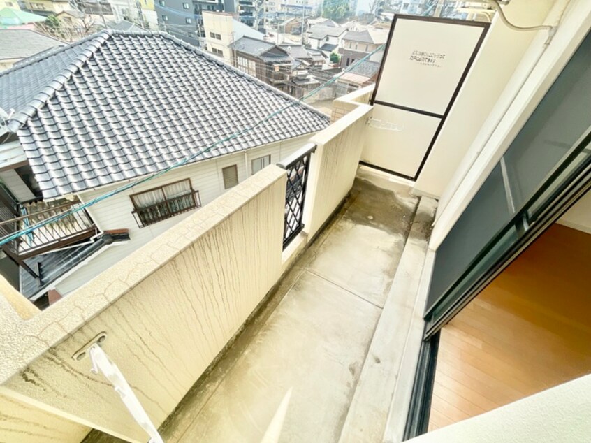 ベランダ・バルコニー アベニュ－清納