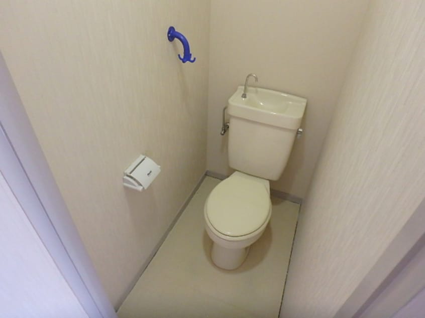 トイレ ロイヤルハイツ折尾Ⅱ号館