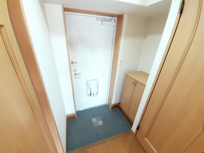 玄関 エヴァーグリーン　Ｎ