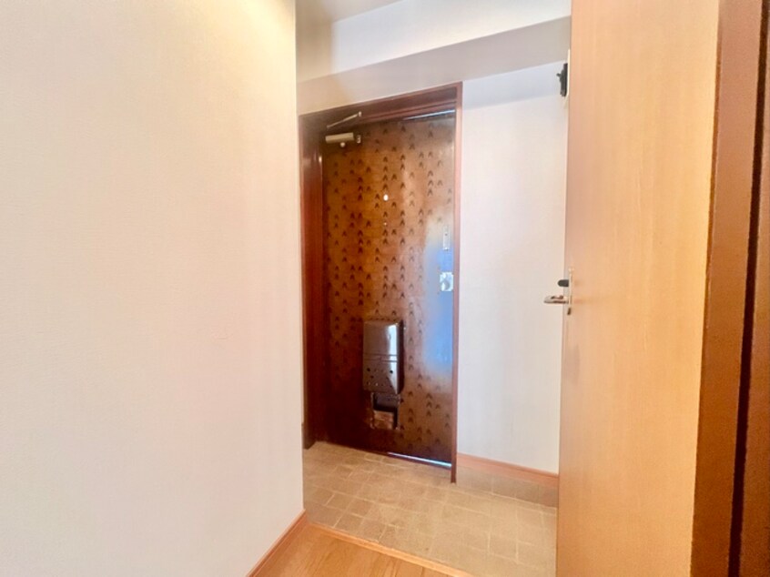 玄関 グリ－ンパ－ク三共(502)