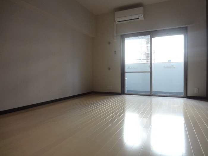 居室 ｸﾞﾗﾝﾌｫｰﾚﾗｸﾞｾﾞ博多（1203）