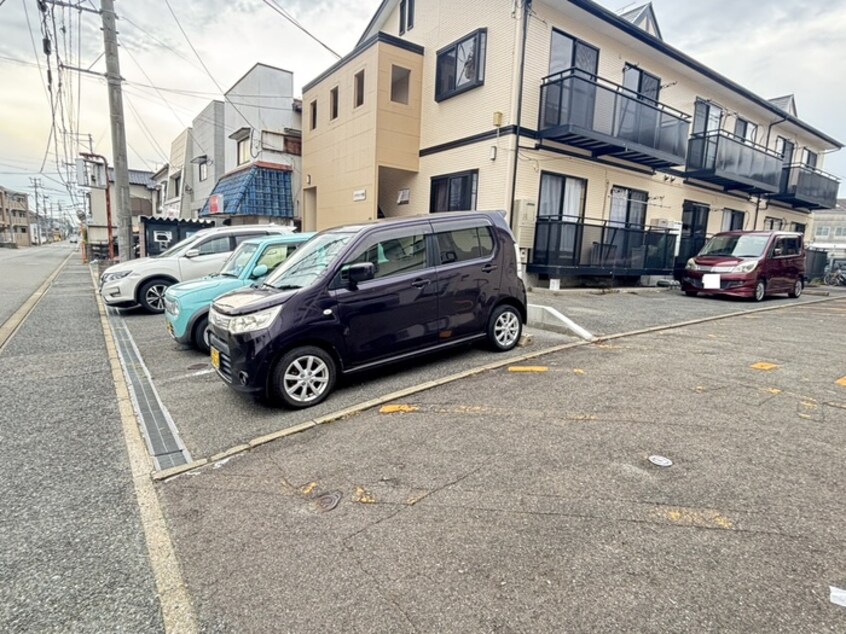 駐車場 ピアハウス内橋