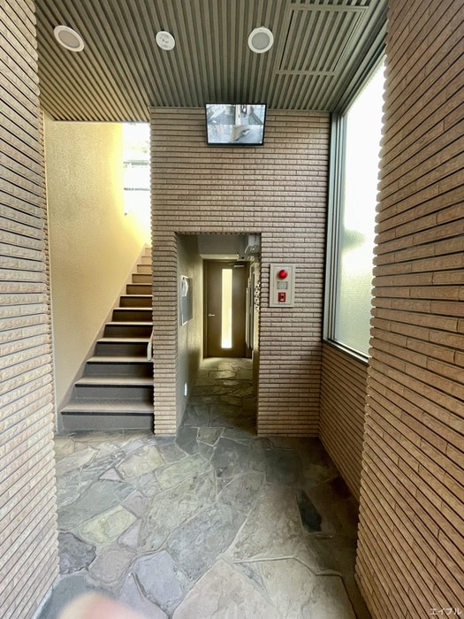 エントランス部分 プレジオ荒江