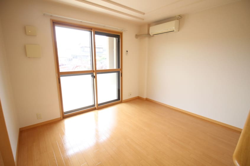 居室 カ－サ　ル－チェＫ