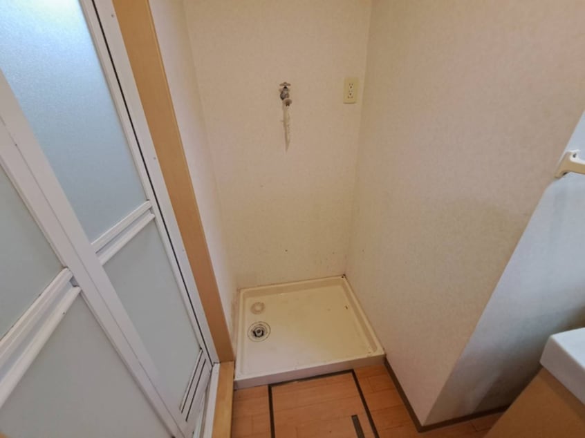 洗濯機置場 カ－サ　ル－チェＫ