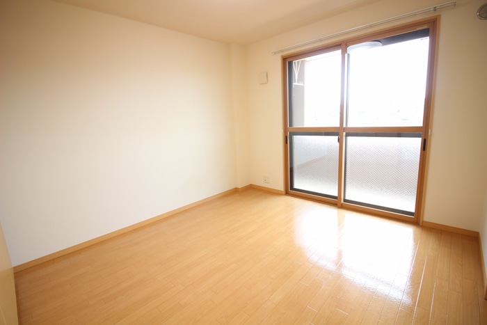 居室 カ－サ　ル－チェＫ