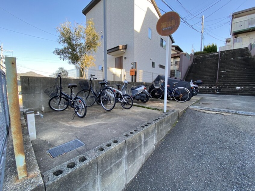 駐輪場 シャトレ２１香住ヶ丘Ｂ