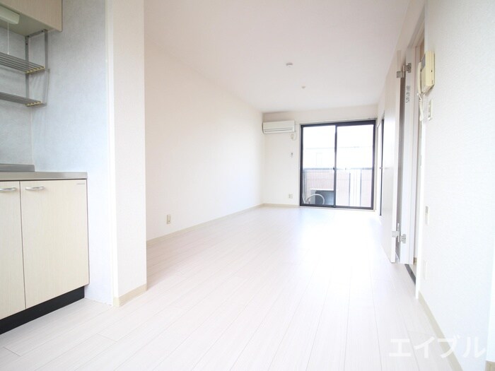 居室 ルミエ－ルヒルズ