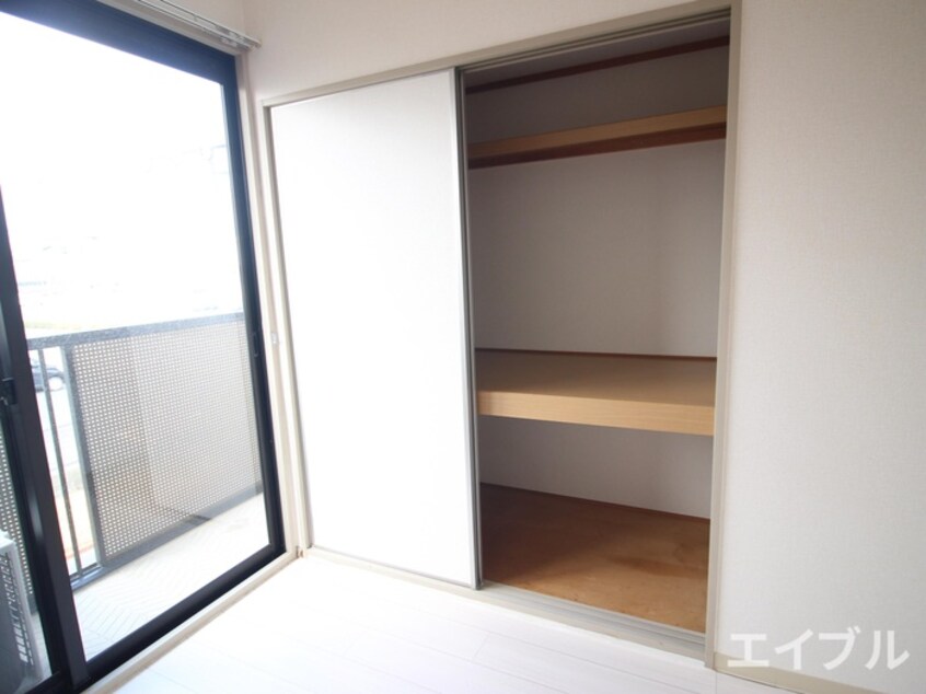 収納 ルミエ－ルヒルズ