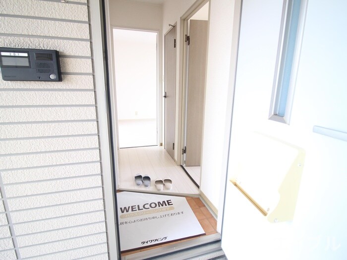 玄関 ルミエ－ルヒルズ