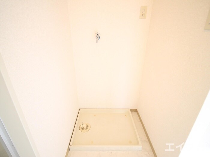 洗濯機置場 ルミエ－ルヒルズ