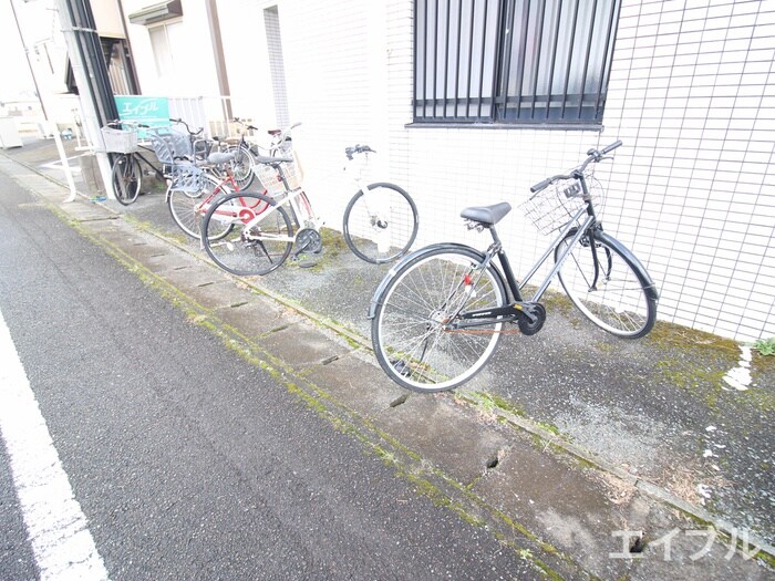 駐輪場 東宝ビル