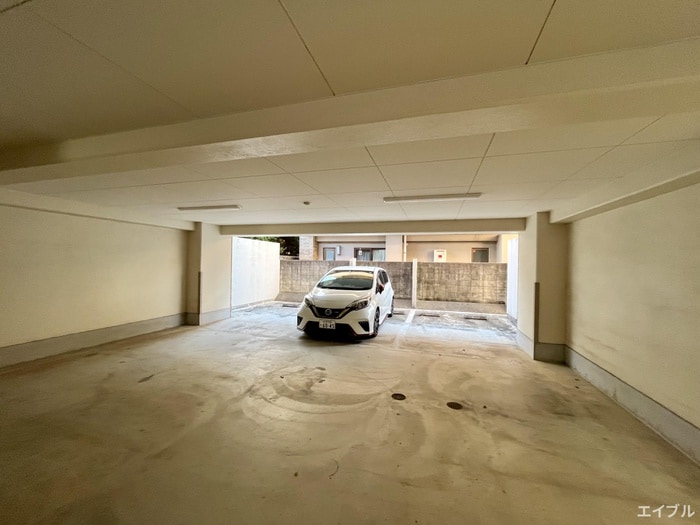 駐車場 サンセット室見