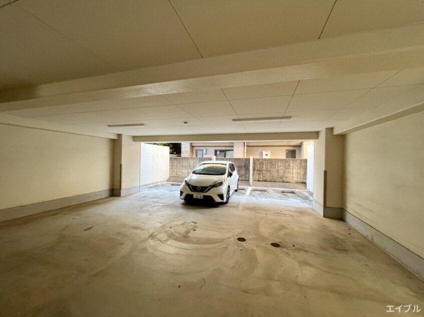 駐車場 サンセット室見