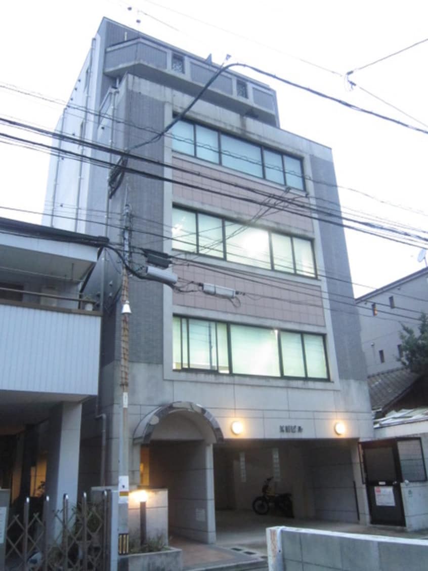 エントランス部分 エフビル