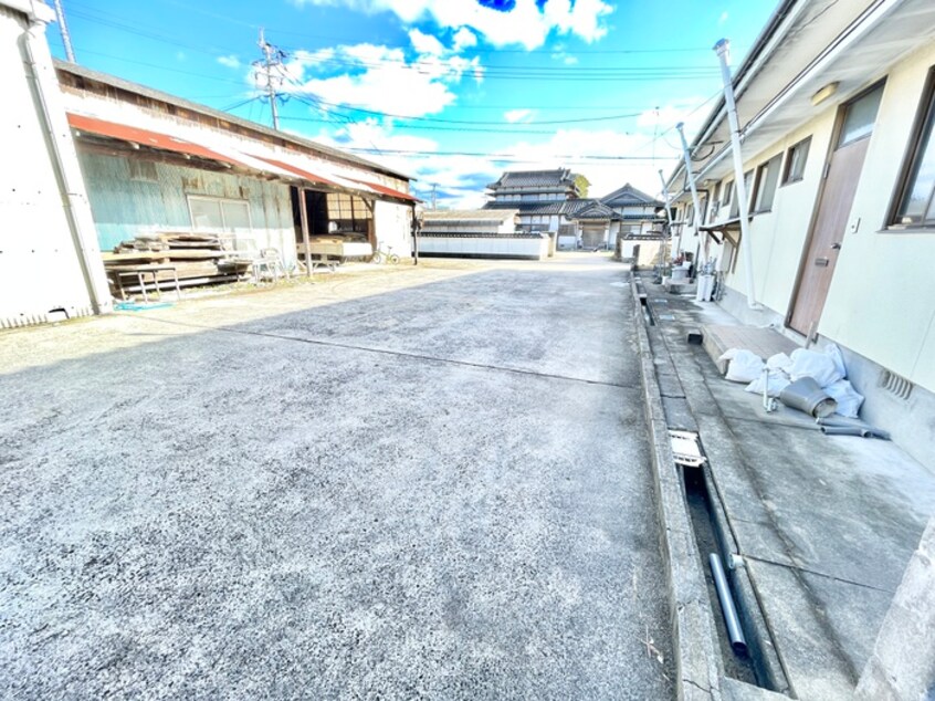 駐車場 引地アパート