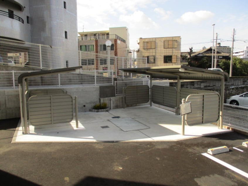 駐輪場 ベーシック・グローブ