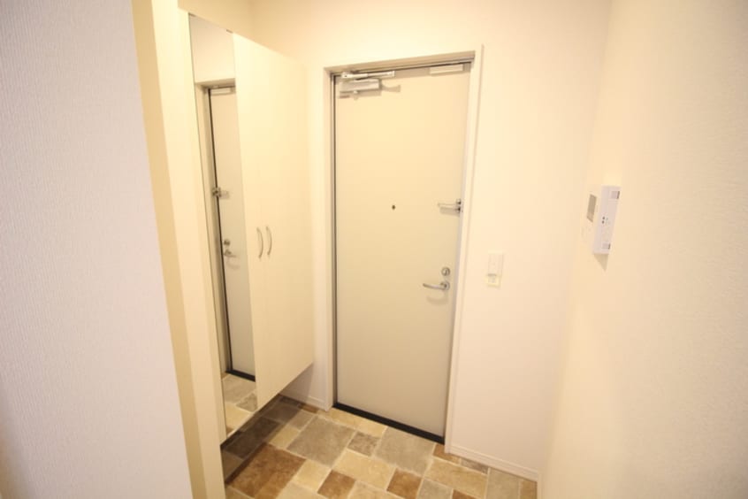 玄関 ルピナ尾倉