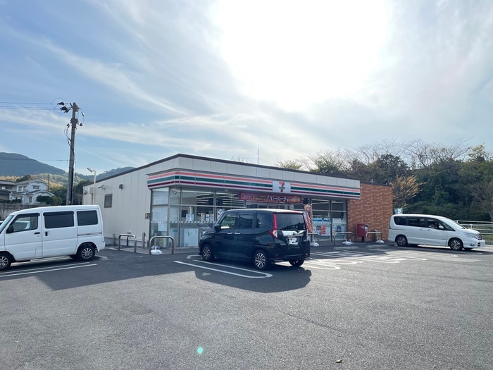 セブンイレブン　岡垣野間店(コンビニ)まで500m アルカディア南Ｂ