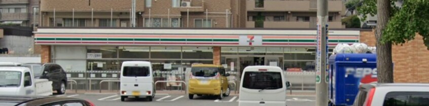 セブン-イレブン 小倉工業高校前店(コンビニ)まで110m Studie　KOKURA　NORTH
