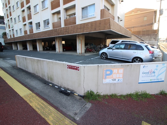 エントランス部分 リバ－ス平和