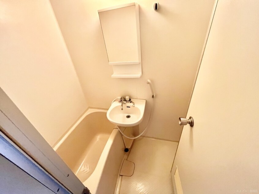 バス／シャワールーム等 コンドミニアム医生ヶ丘Ⅲ