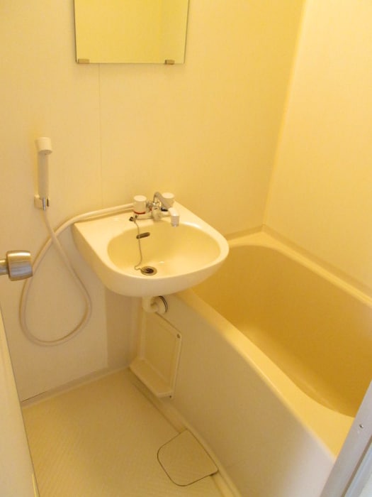 バス／シャワールーム等 コンドミニアム医生ヶ丘Ⅲ