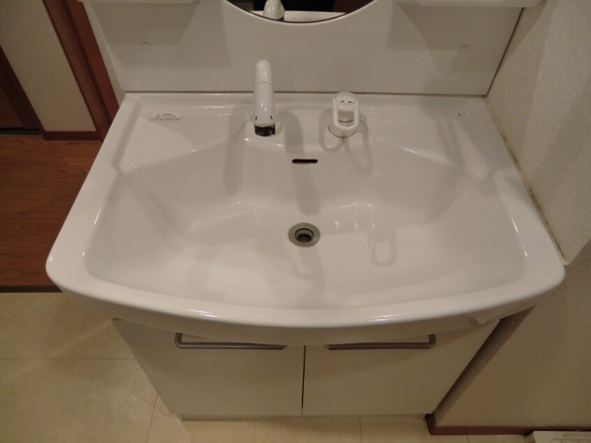 洗面 ニュ－リバ－三萩野