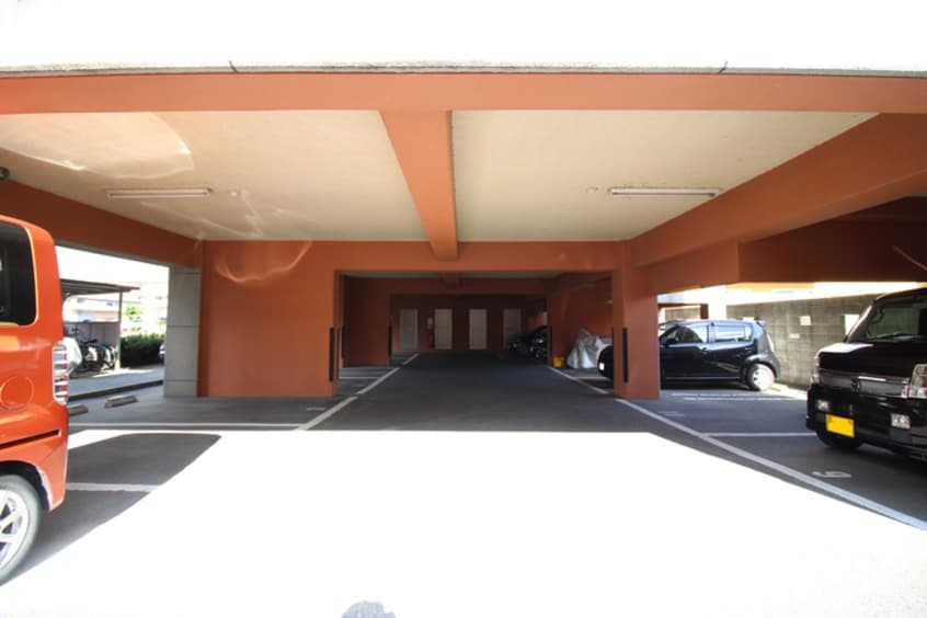 駐車場 レインボ－マンション
